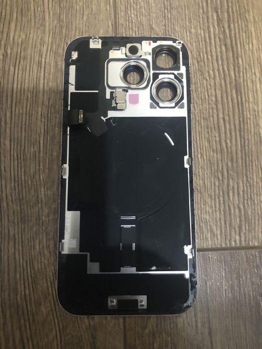 Capac spate iphone 16 pro desire