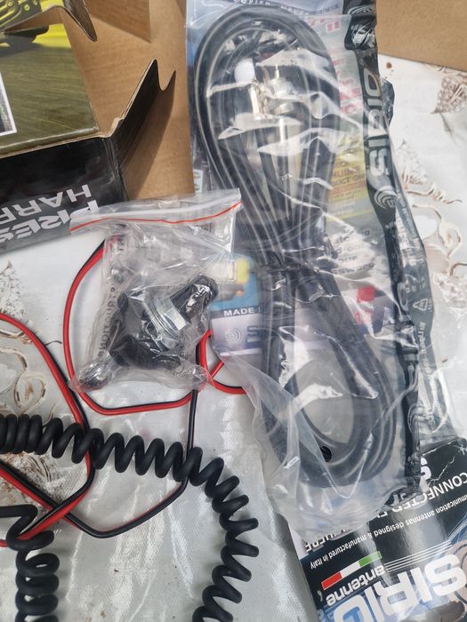 Срочно продам рацию с антенном