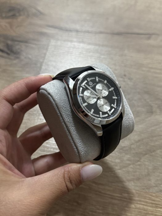 Продам часы bigotti, новые
