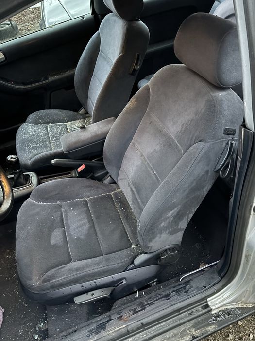 Ауди А3 8L 1.8 125к.с на части.