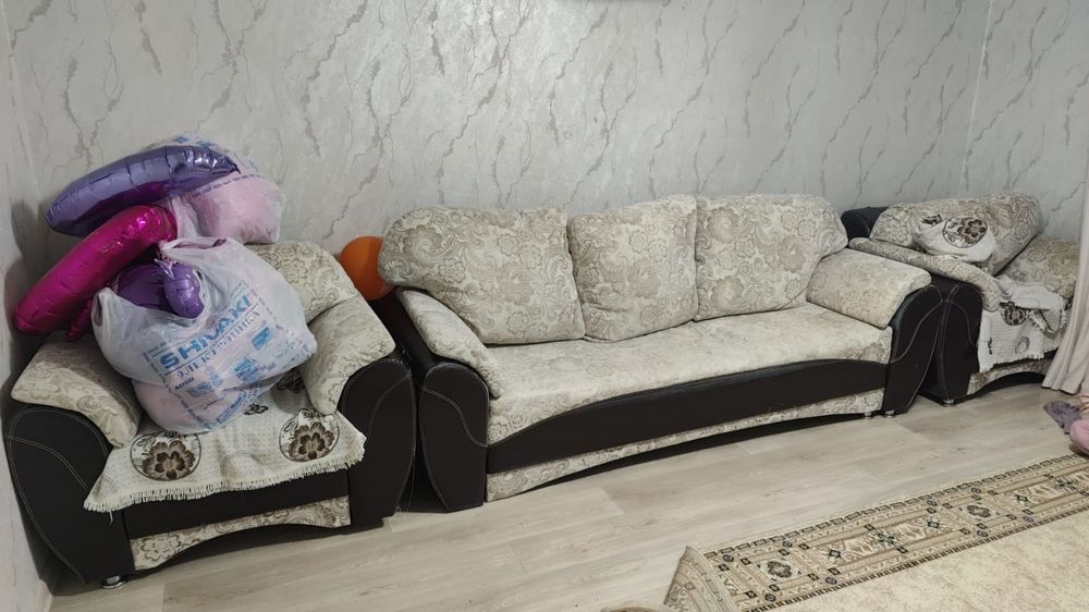 Продам диван,самовывоз