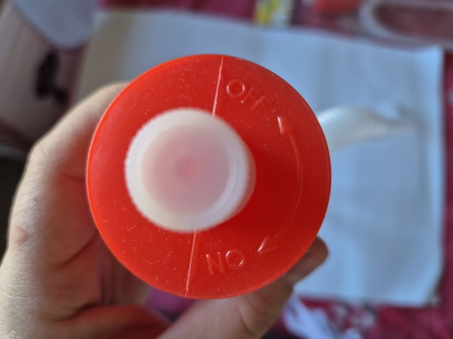 Pompa manuala cu furtun flexibil pentru sifonare, sigura ptr carburant