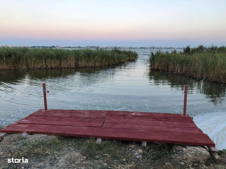 Teren malul lacului Siutghol Ovidiu