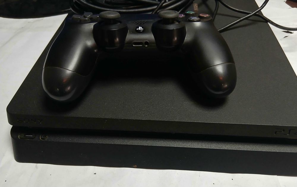 PlayStation 4 с контролер v.11.5