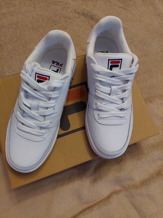Adidași FILA piele, NOI nr.37
