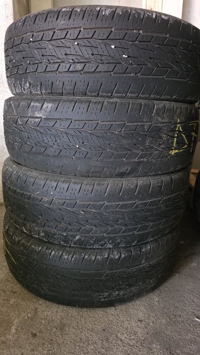 Vand 4 cauciucuri 215 65 R16 continental