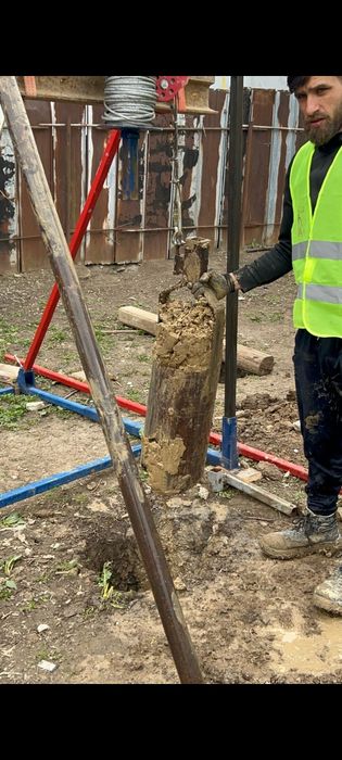 Foraje puțuri mecanizat