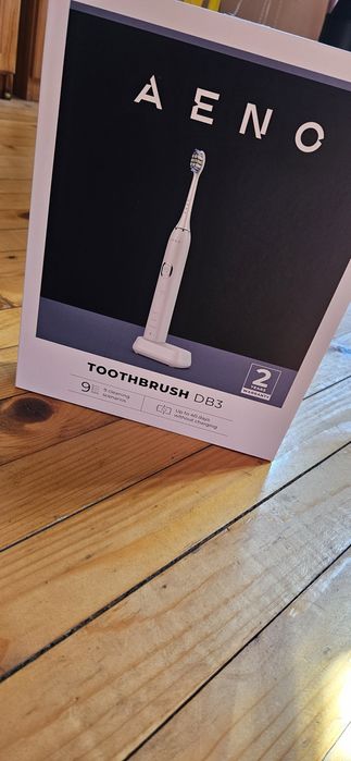 Електрическа четка за зъби AENO