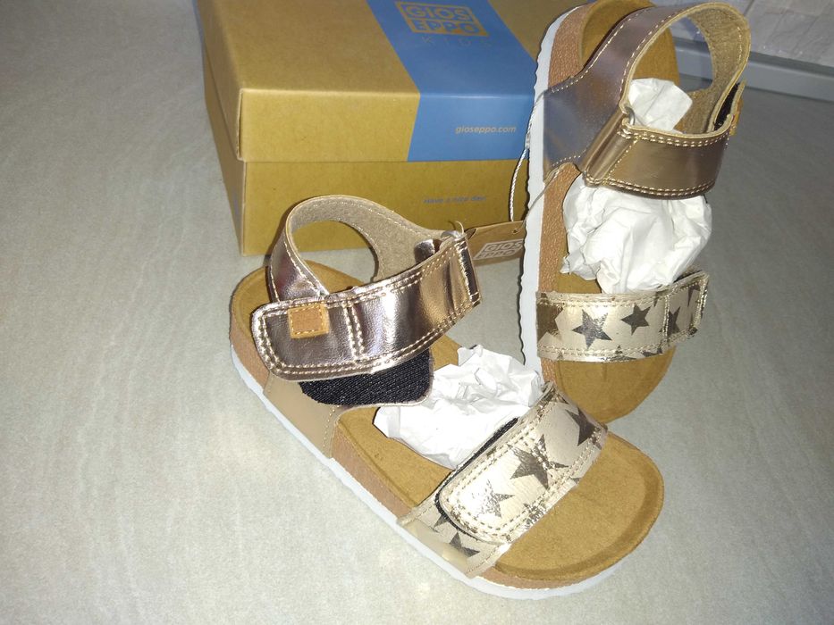 Нови сандали и маратонки,обувки