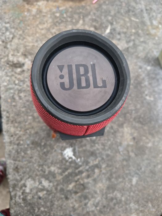 Vând JBL extreme