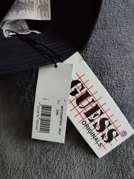 Guess pălărie unisex neagra cu logo brodat mărime OS noua originala