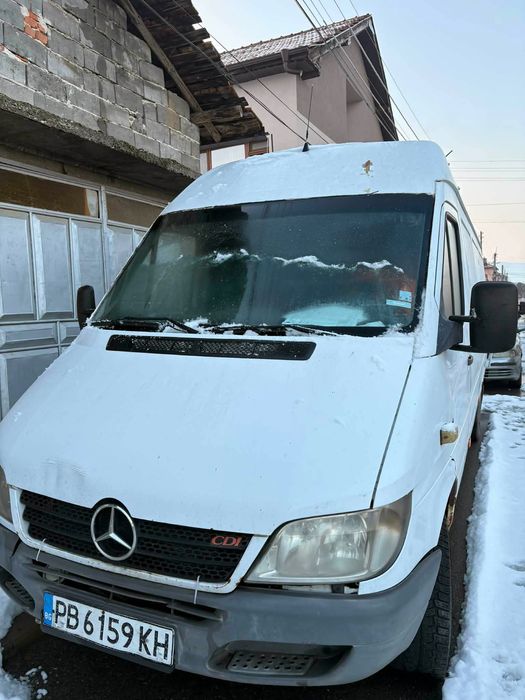 Продавам микробус