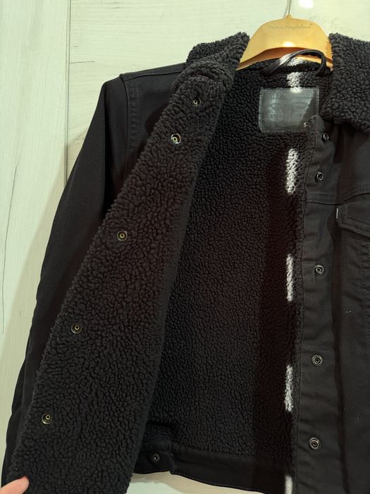 Geaca Levi’s cu blanita