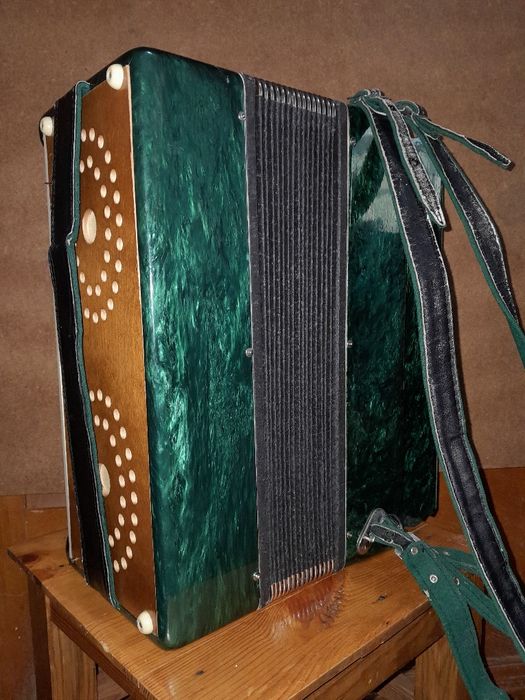 Баян, в отличном состоянии!