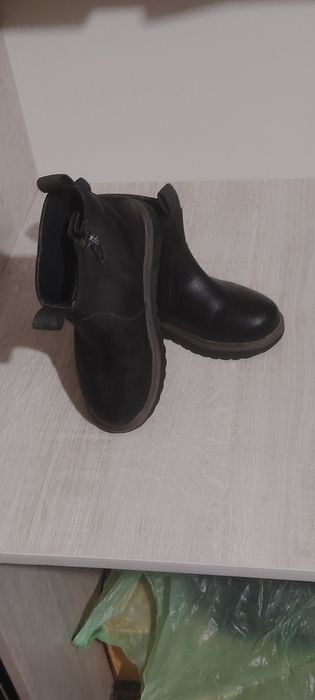 Продаются детские ботинки фирмы h&m
