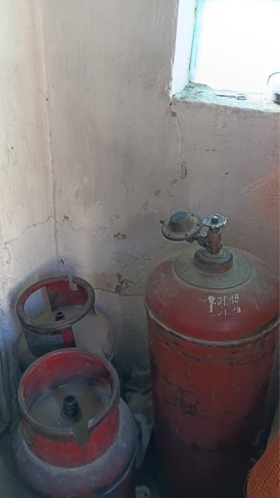 Продам газовые баллоны