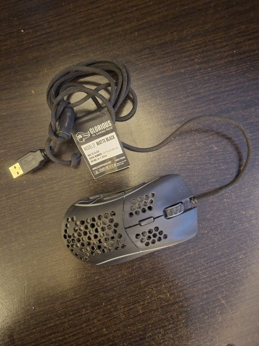 Tastatura gaming hyperx cu mause gaming,+peid