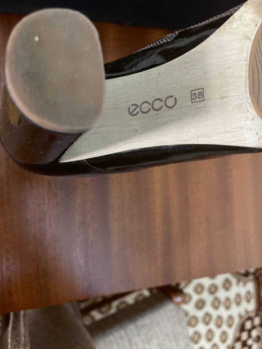 Женские демисезонные ботинки ECCO