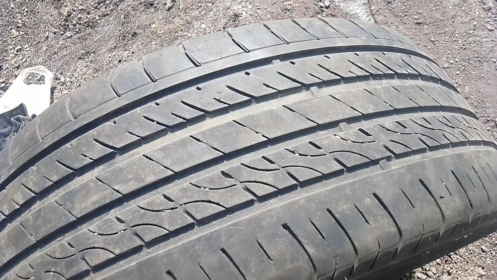 Продам шины две шт