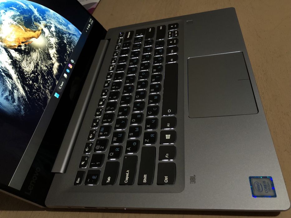 Lenovo IdeaPad 720s-14IKB | Holati a’lo | Kuchli va ixcham