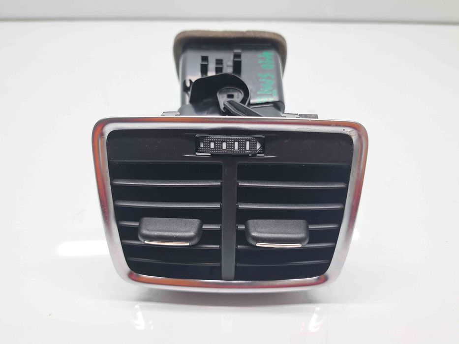 Grila aerisire spate Audi Q3 (8UB) [Fabr 2011-2018] 8U0819203