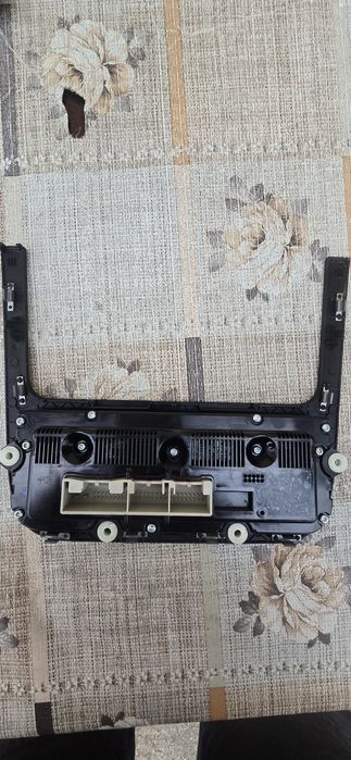 Климатроник с рамка за Фолксваген Голф 5 / VW Golf 5