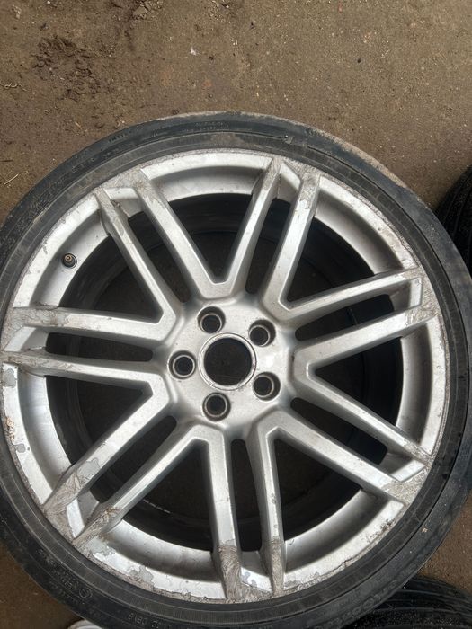 Jante Audi R19 cu cauciucuri