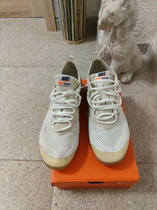 Маратонки  nike 44 номер