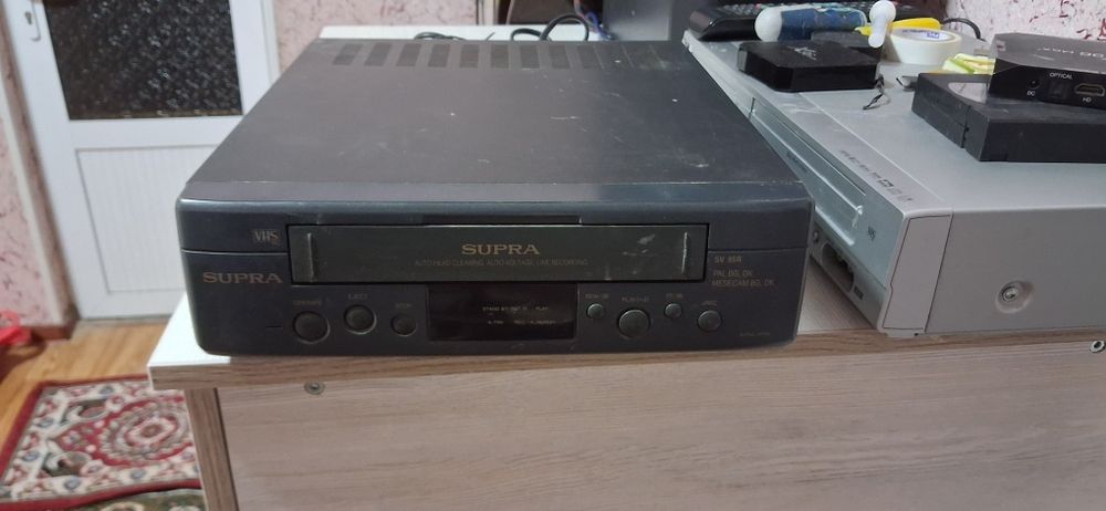 Видеомагнитофон Supra