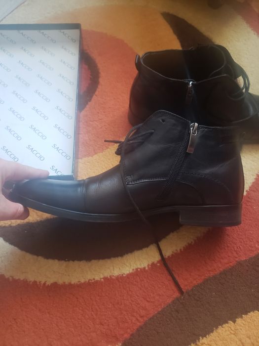 Vand pantofi inalti barbati din piele