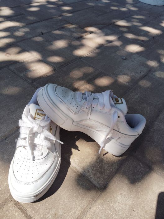 Adidași PUMA mărimea 35.5  (sunt purtați de câteva ori)