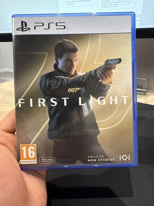 007 First Light диск на PS5