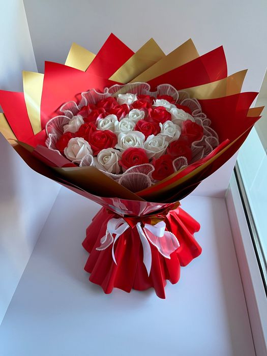 Букеты из мыльных роз