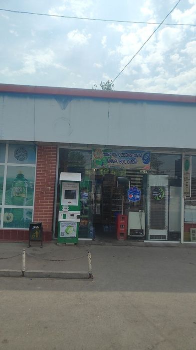 Продается магазин на автобуной остановке