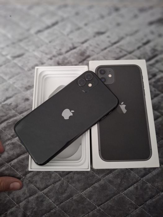 Айфон 11 емкасть 75%