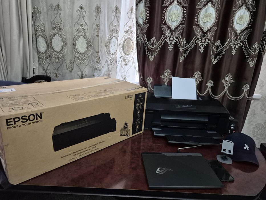 Продаю принтер Epson L1800 — профессиональная печать А3