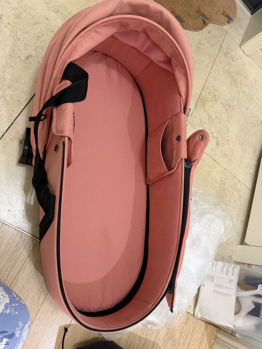 Продается люлька Babyzen YoYo