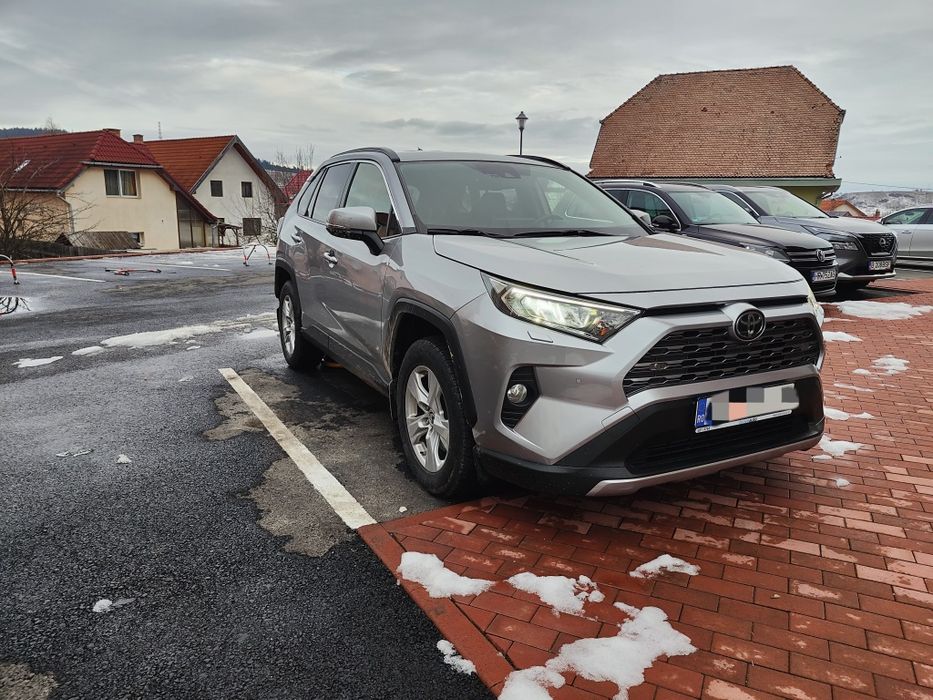 Toyota RAV4 2.0 Benzină – 2019 – Manuală – Cu garanție