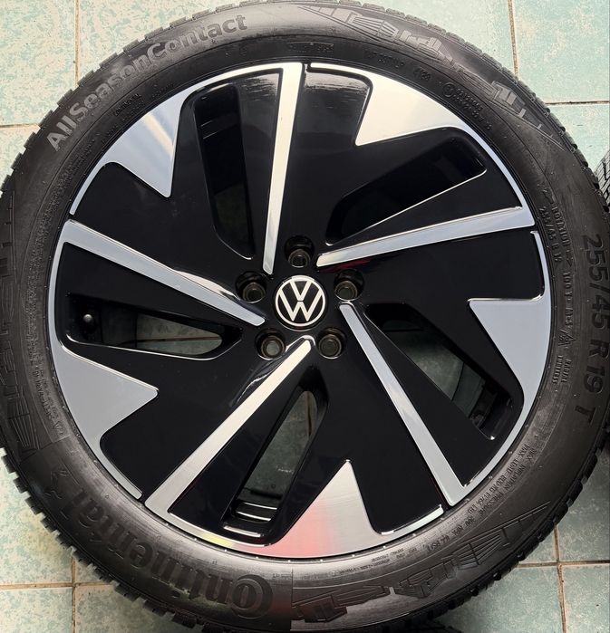 Roti/ Jante aliaj R19 Volkswagen Tiguan Tayron  255/45/19 Continental