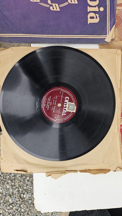 Colecție de peste 60 discuri patefon 78 rpm muzica interbelică, jazz, chanson