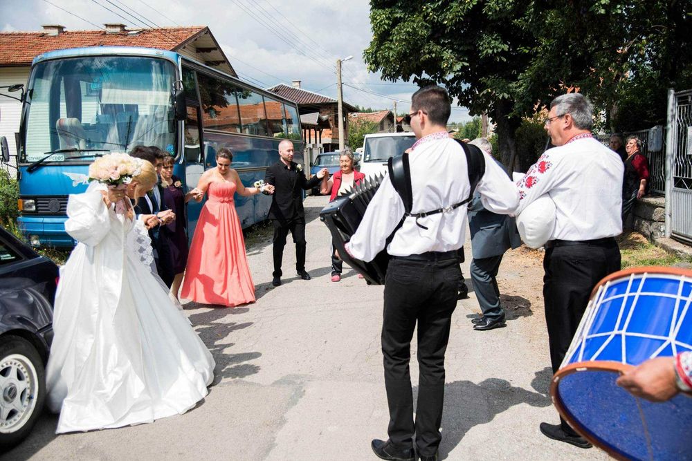 Оркестър за извеждане на булка