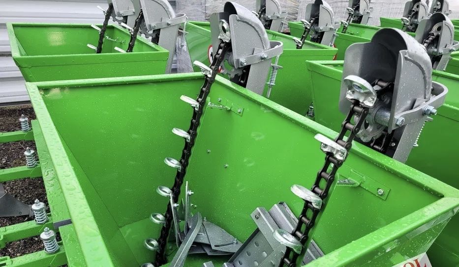 Masina Plantat Cartofi Bomet 2 Randuri cu Fertilizare