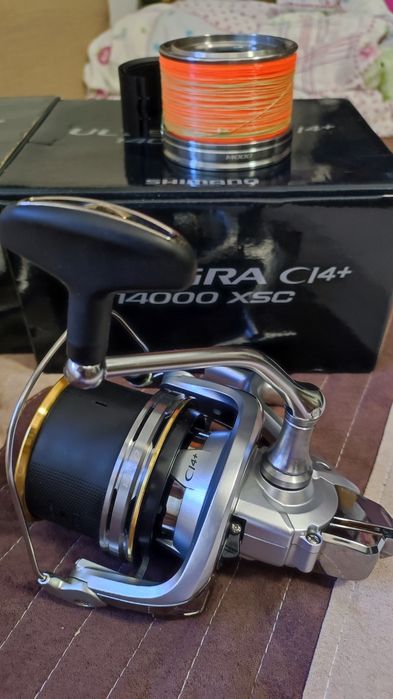 Vând mulinete Shimano ultegra ci4 xsc 14000