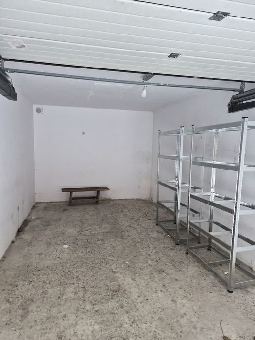 Garaj spre închiriere