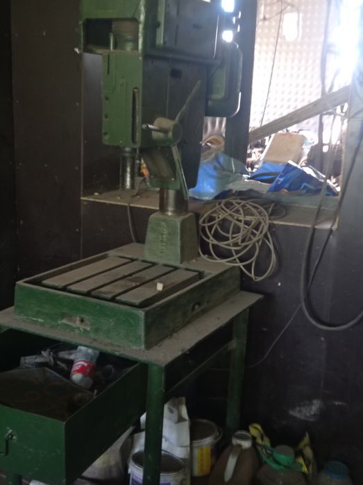 Продам станок сверлильный