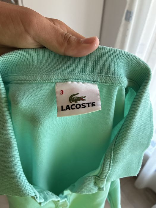 tricou lacoste.
