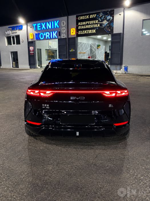 Byd Song L 5 pozitsiya
