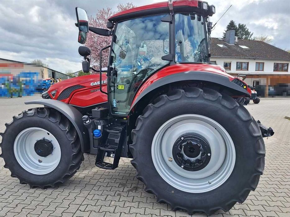 Новый трактор колесный Case IH FARMALL 120 M