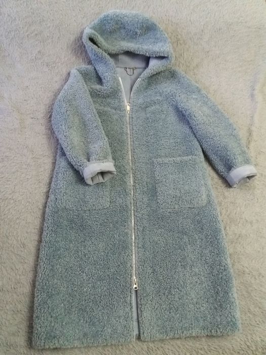 продаем шубку теплую