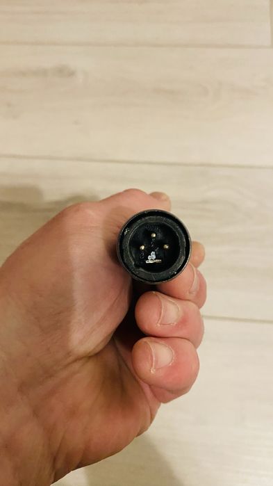 Microfon Shure PG81 – condenser instrument, baterie + phantom